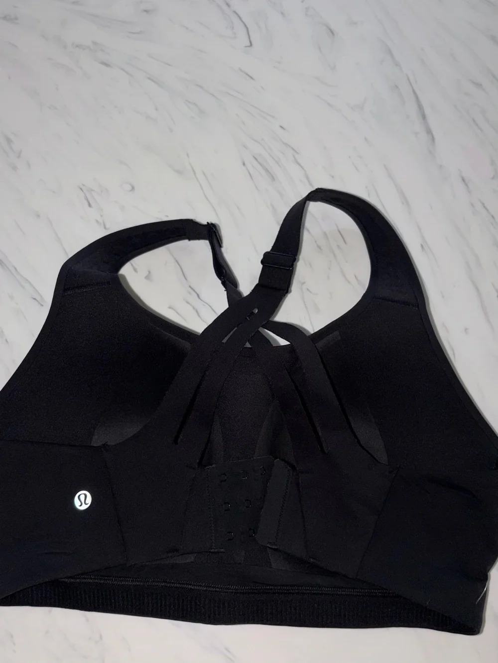 Lululemon Air Support Bra Size 36DD Black High Support